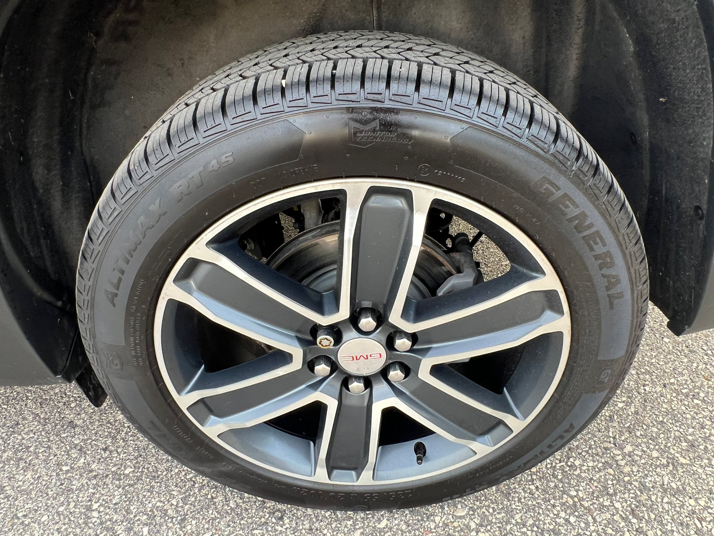 Used 2021 GMC Acadia SLT w/ Technology Package AWD/4WD image 9