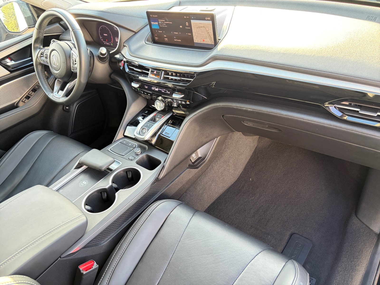 Used 2023 Acura MDX SH-AWD w/ Technology Package image 32