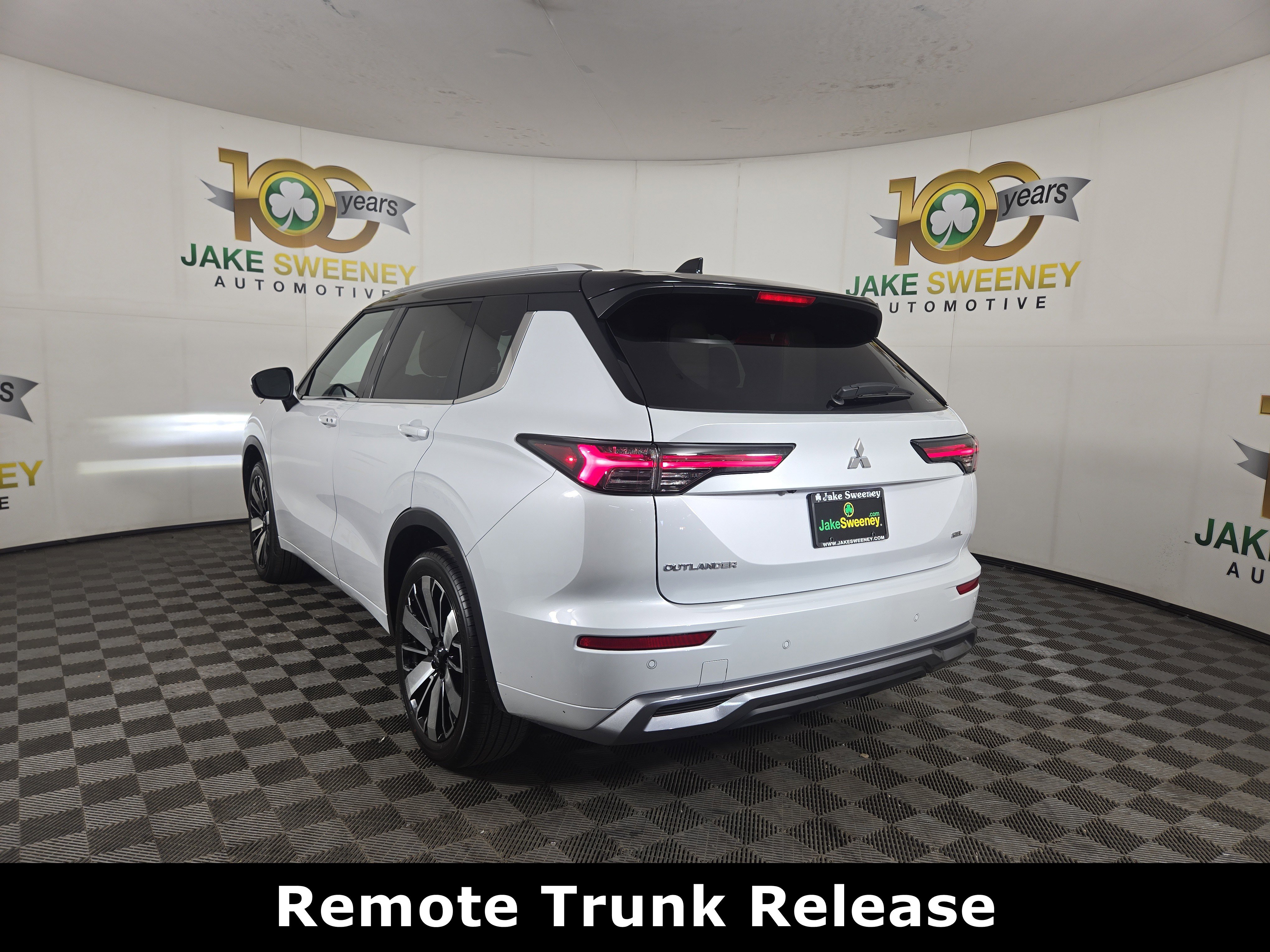 Used 2025 Mitsubishi Outlander SEL image 7