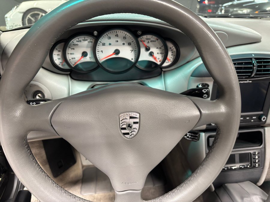 Used 2000 Porsche 911 Cabriolet image 12