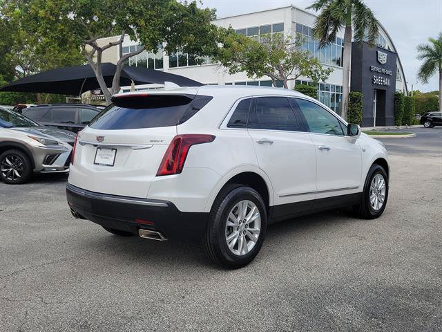 Certified 2022 Cadillac XT5 Luxury FWD image 3