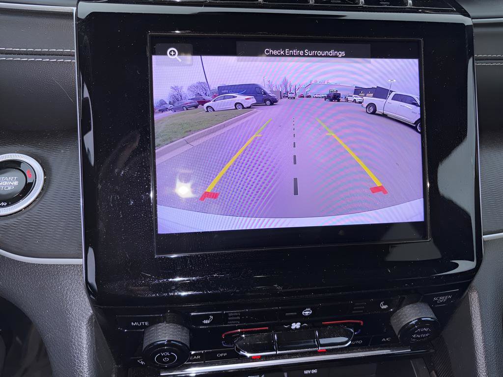 Used 2024 Jeep Grand Cherokee Laredo X w/ Luxury Tech Group I image 23