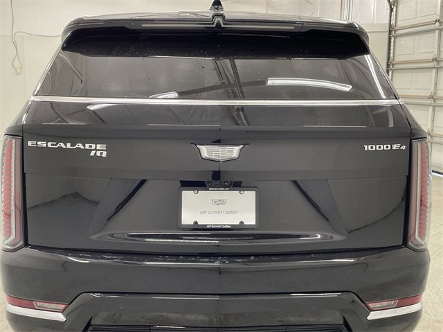 New 2025 Cadillac Escalade IQ Luxury 2 image 18