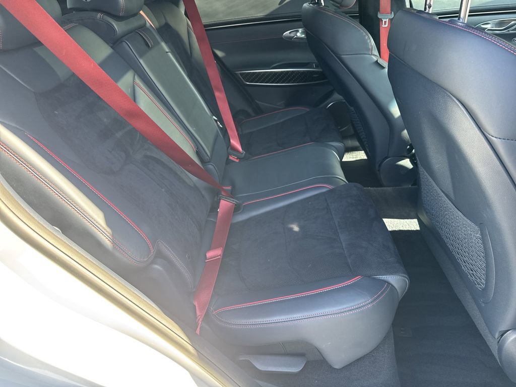 Used 2022 Genesis GV70 3.5T Sport w/ Sport Prestige Package AWD/4WD image 15