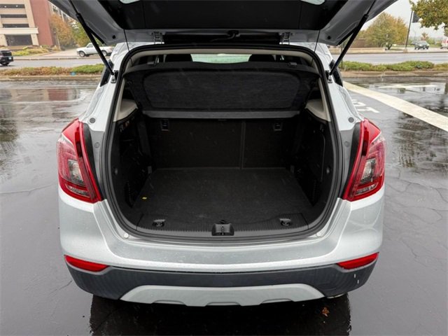Used 2022 Buick Encore Preferred image 6