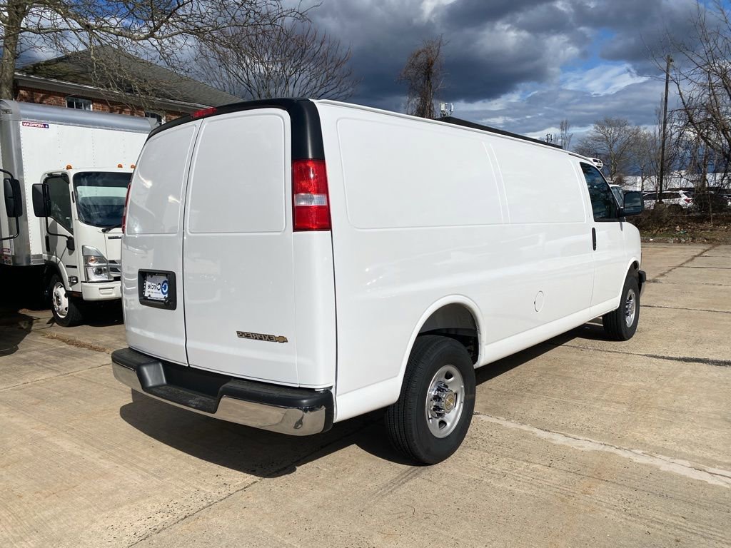 New 2026 Chevrolet Express 2500 Extended w/ Driver Convenience Package RWD image 4