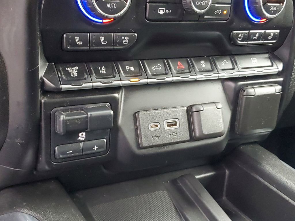 Used 2020 Chevrolet Silverado 2500 High Country w/ Technology Package AWD/4WD image 26