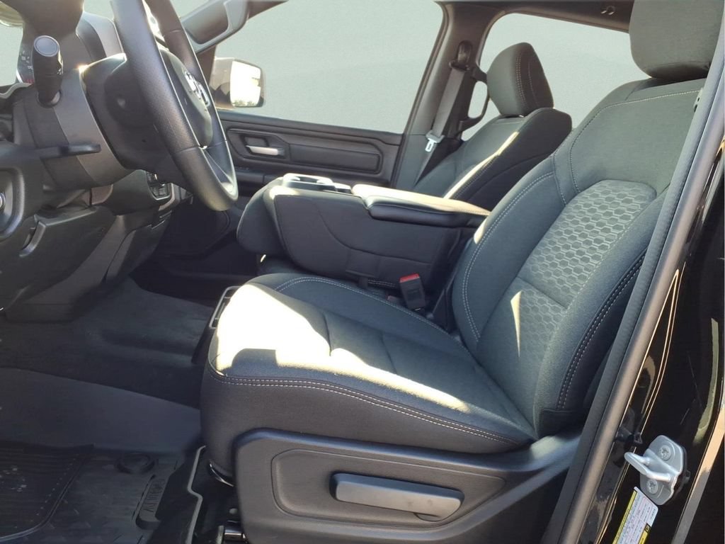 New 2026 RAM 1500 Warlock AWD/4WD image 8