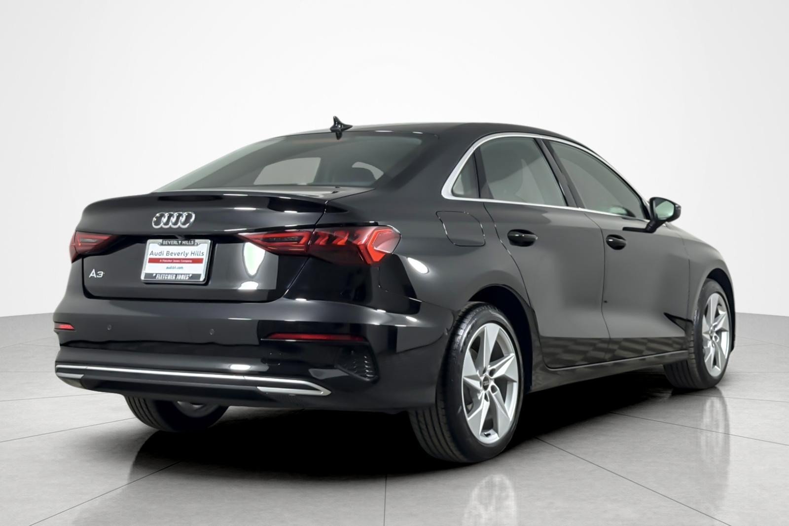 Used 2023 Audi A3 2.0T Premium w/ Convenience Package FWD image 5