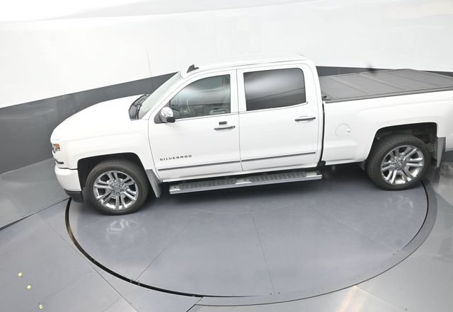 Used 2018 Chevrolet Silverado 1500 LTZ Z71 w/ LTZ Plus Package AWD/4WD image 26
