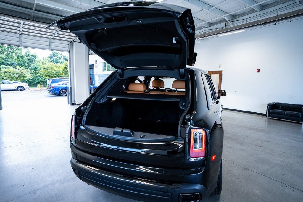 Used 2022 Rolls-Royce Cullinan Black Badge AWD/4WD image 67