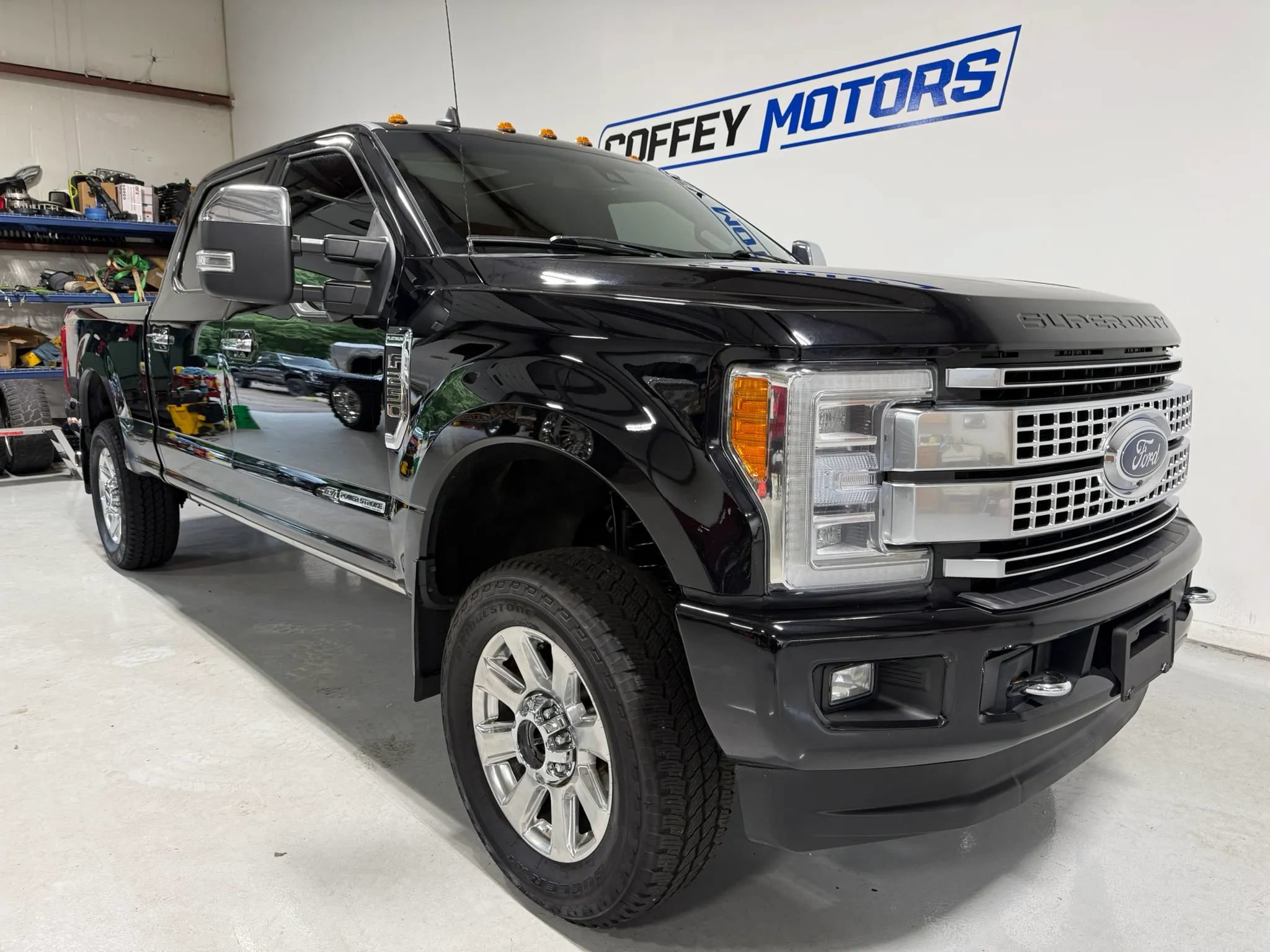 Used 2019 Ford F250 Platinum w/ Platinum Ultimate Package AWD/4WD image 8
