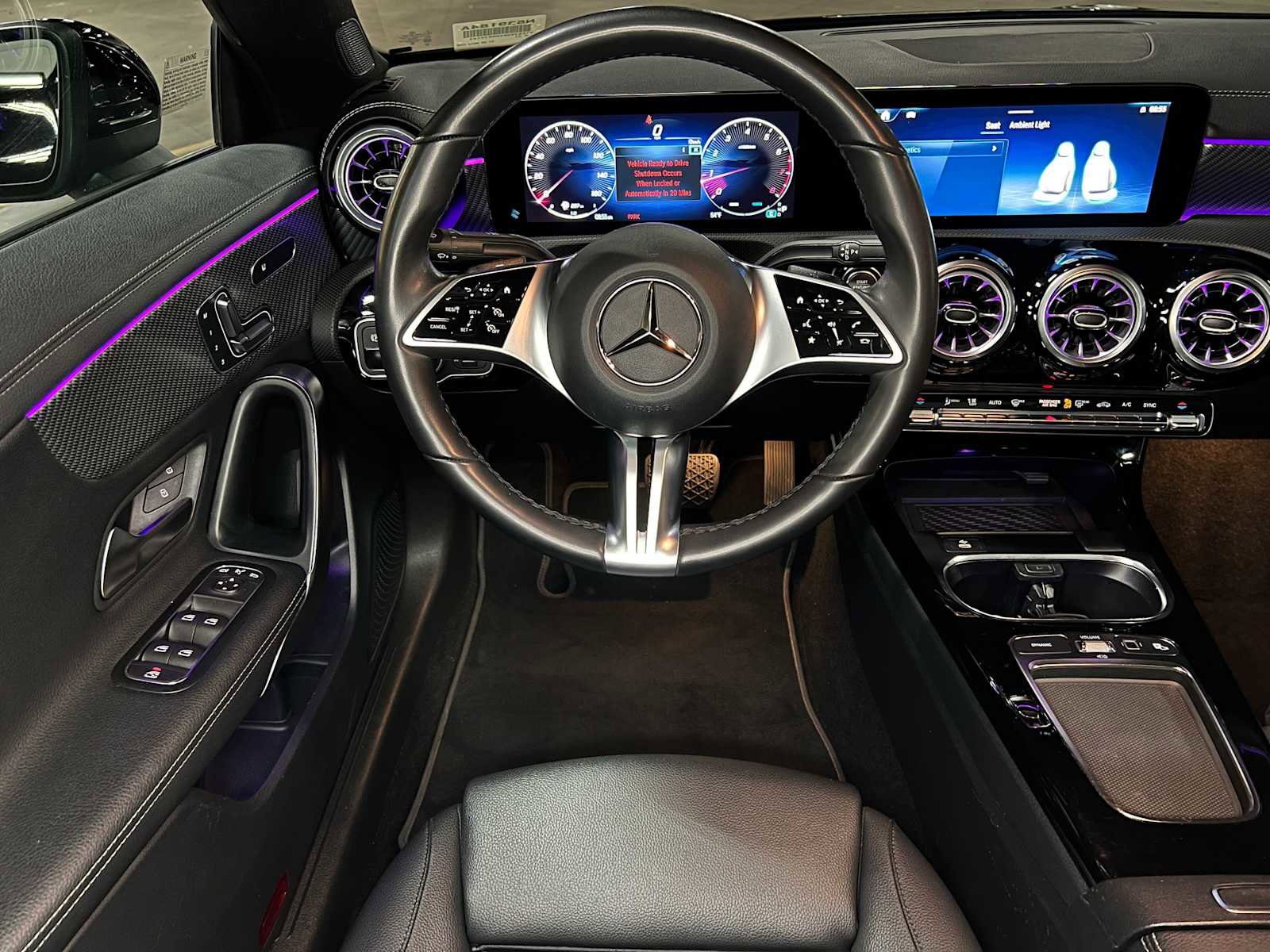 Used 2025 Mercedes-Benz CLA 250 4MATIC image 41