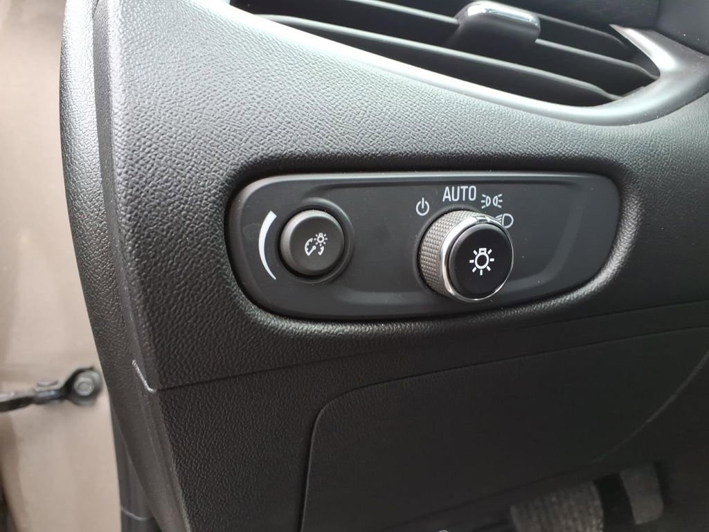 Used 2024 Chevrolet Malibu LT image 18