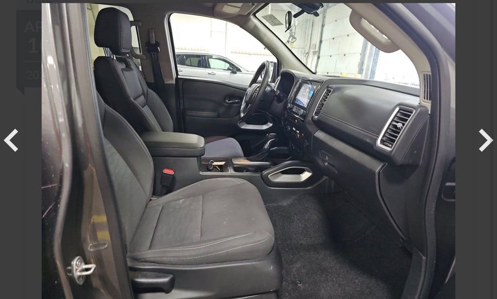Used 2024 Nissan Frontier SV w/ SV Convenience Package image 13