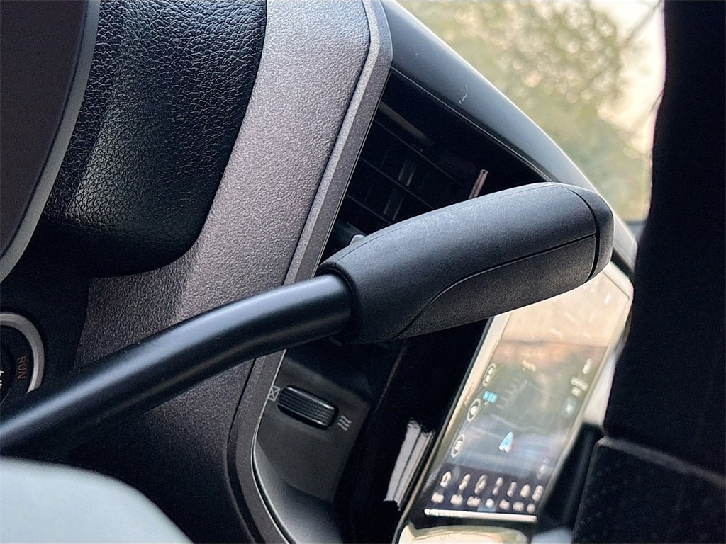 Used 2024 RAM 3500 Tradesman w/ Chrome Appearance Group image 17