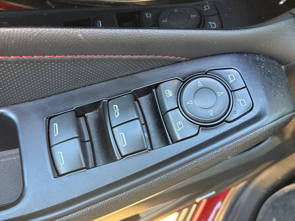 Used 2023 Chevrolet Traverse RS w/ LPO, Floor Liner Package FWD image 8