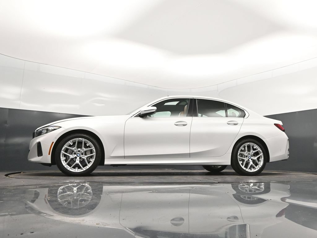 Certified 2026 BMW 330i Sedan RWD image 39