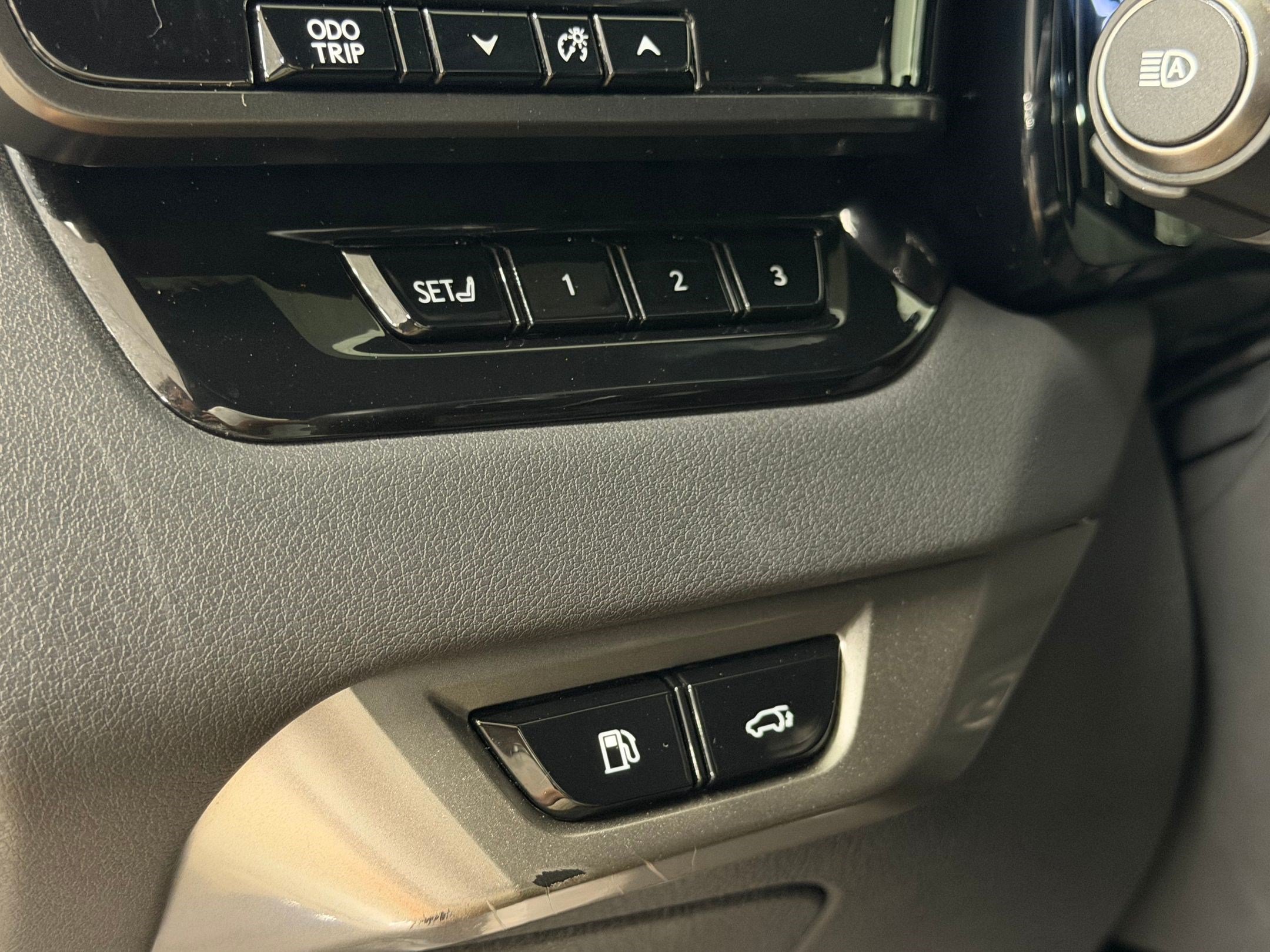 Used 2023 Lexus RX 350 FWD w/ Cold Area Package image 21
