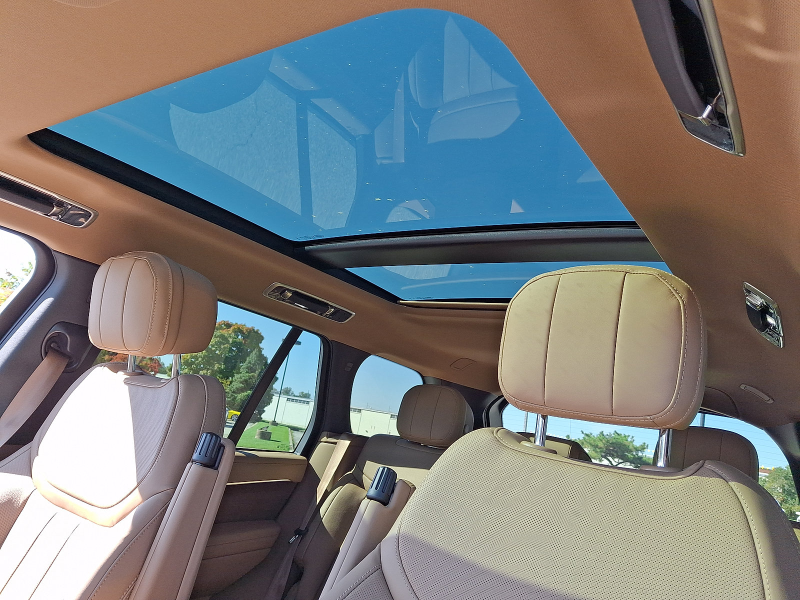 New 2027 Land Rover Range Rover SE AWD/4WD image 11
