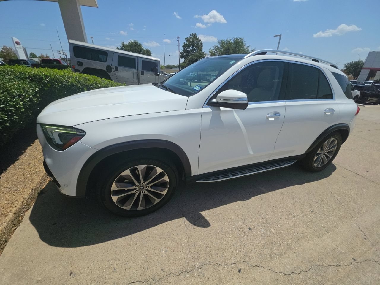 Used 2022 Mercedes-Benz GLE 350 w/ Premium Package image 1