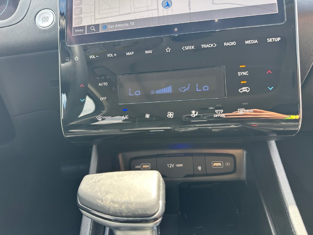 Used 2024 Hyundai Tucson SEL w/ Convenience Package FWD image 17
