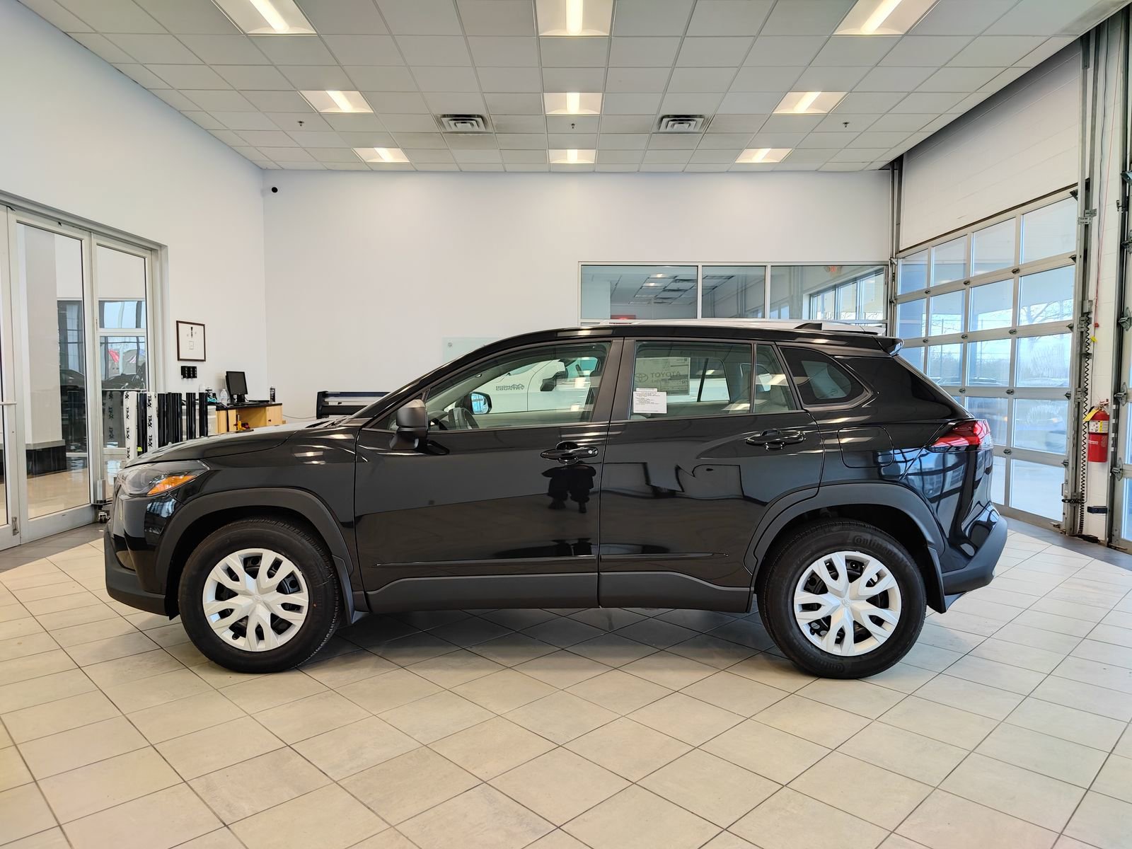 New 2026 Toyota Corolla Cross L image 5