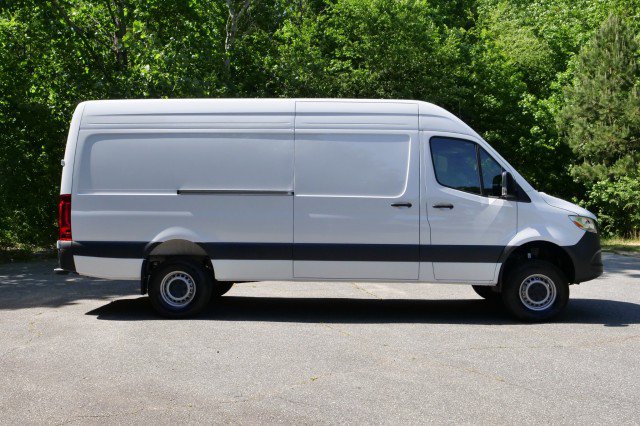 Used 2025 Mercedes-Benz Sprinter 2500 image 37