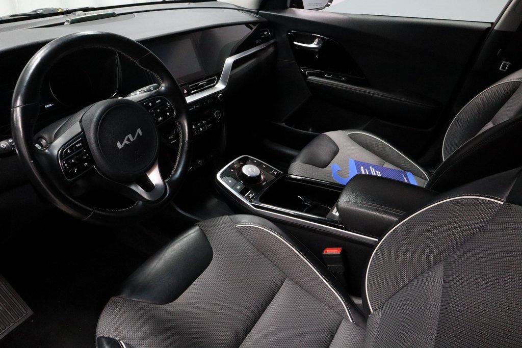 Used 2022 Kia Niro EX w/ Cold Weather Package image 23