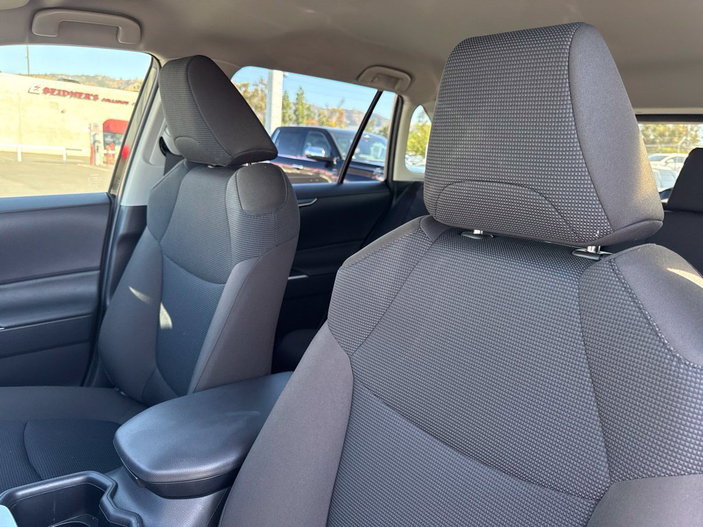 Certified 2025 Toyota RAV4 LE FWD image 24
