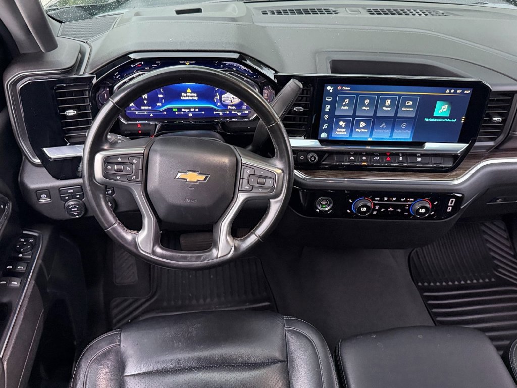Used 2024 Chevrolet Silverado 1500 LT AWD/4WD image 12