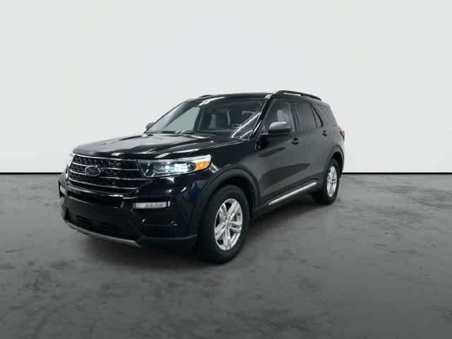 Used 2021 Ford Explorer XLT w/ Equipment Group 202A AWD/4WD image 7