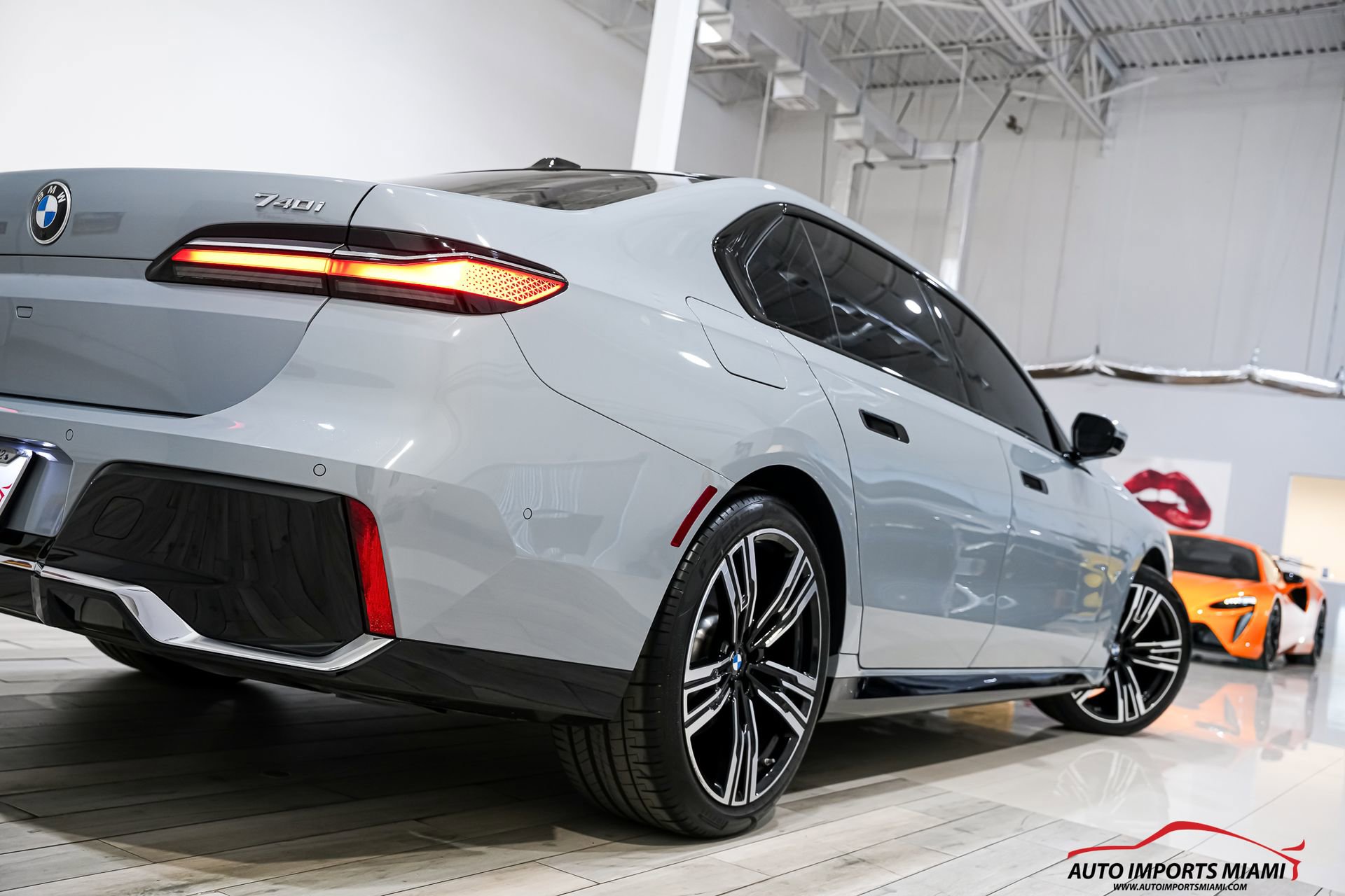 Used 2023 BMW 740i image 38