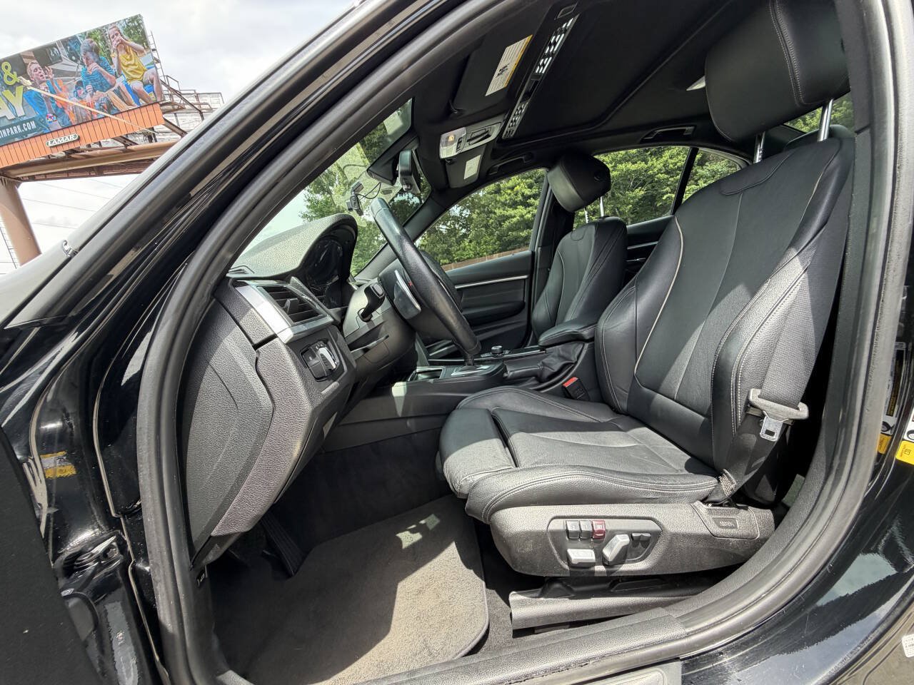 Used 2016 BMW 328i Sedan RWD image 5