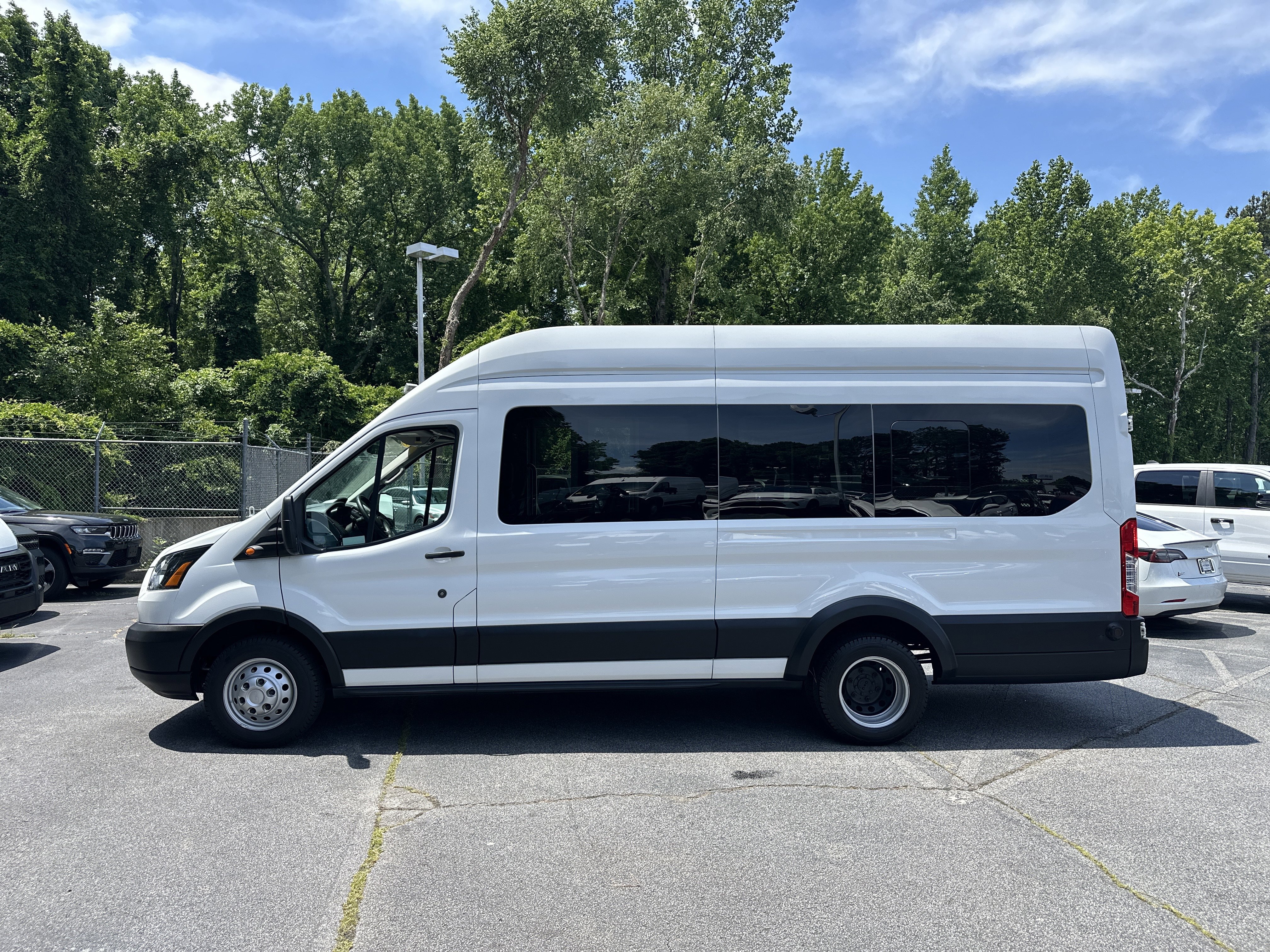 Used 2019 Ford Transit 350 XL RWD image 6