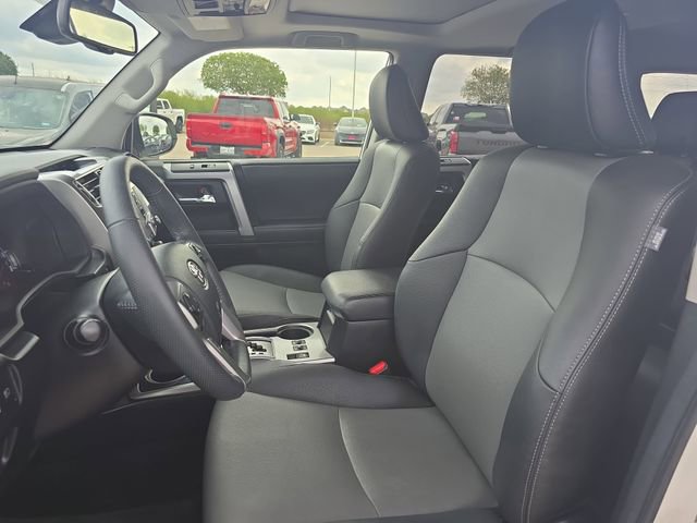 Used 2020 Toyota 4Runner SR5 Premium w/ Moonroof Package image 14