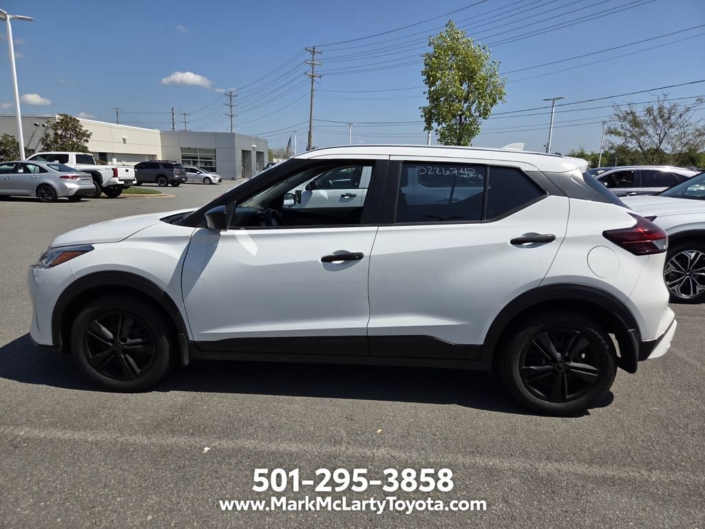 Used 2024 Nissan Kicks S FWD image 8