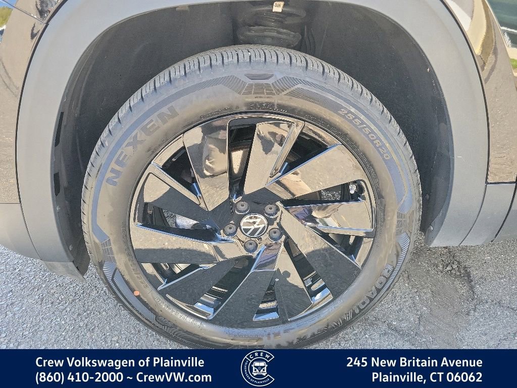 Used 2024 Volkswagen Atlas SE AWD/4WD image 18