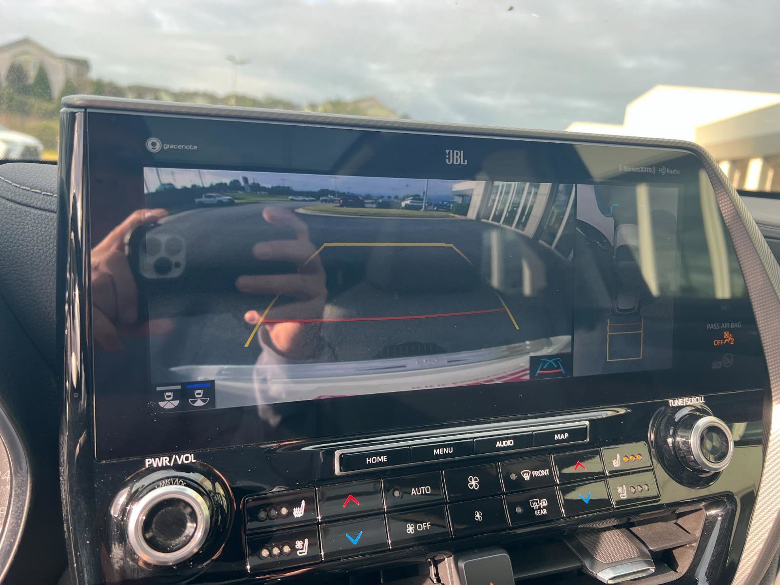 Used 2022 Toyota Highlander Platinum image 28