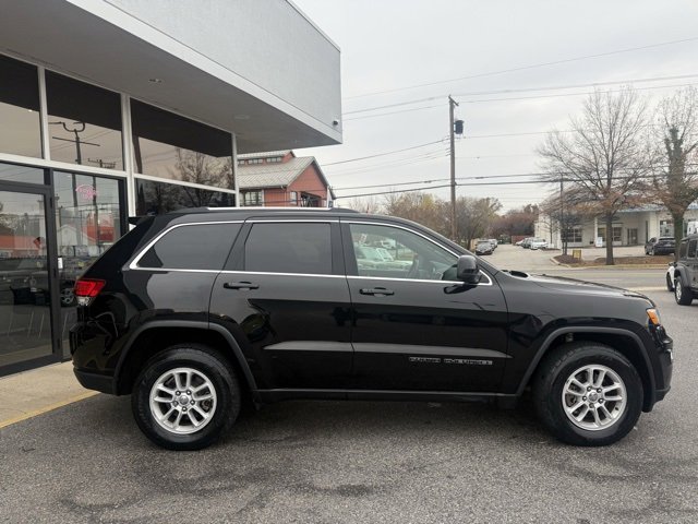 Used 2020 Jeep Grand Cherokee Laredo image 31