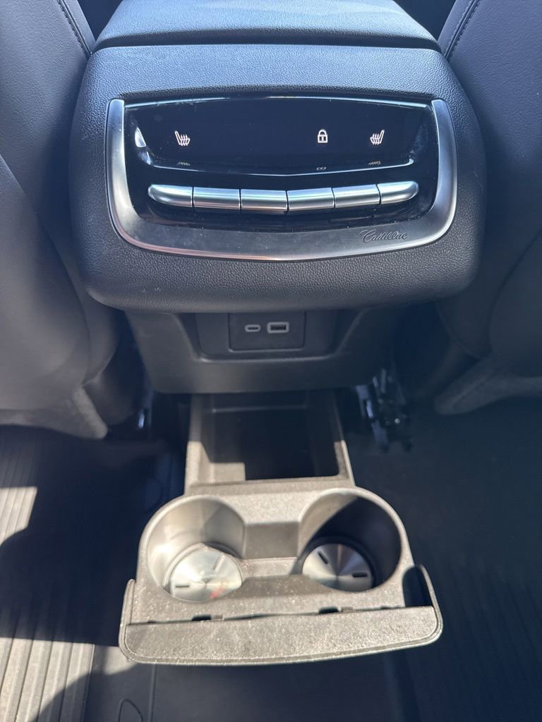 Used 2024 Cadillac XT6 Premium Luxury FWD image 14