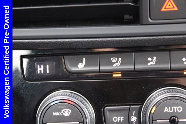 Used 2024 Volkswagen Jetta SE image 38