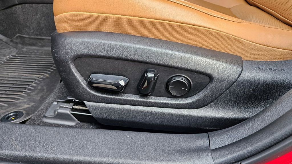 Used 2019 Lexus UX 250h w/ Premium Package image 16