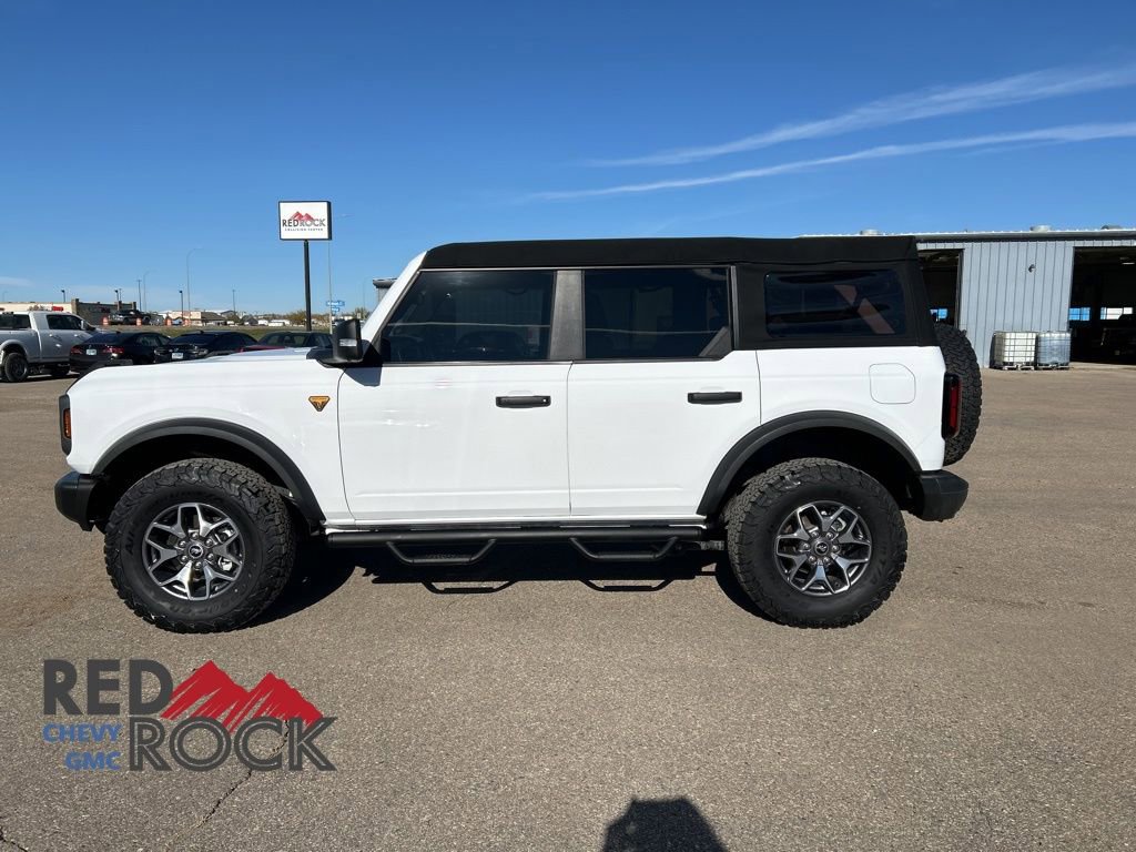 Used 2023 Ford Bronco Badlands image 8