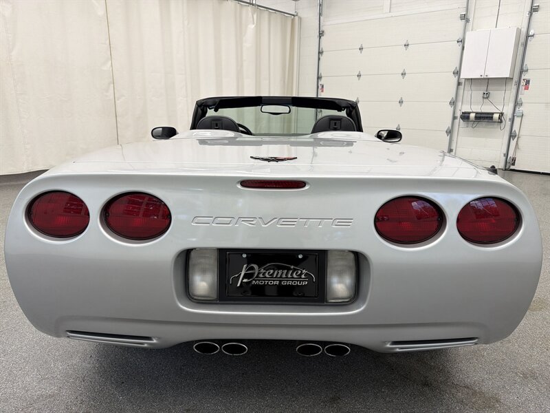 Used 2001 Chevrolet Corvette Convertible w/ Preferred Equipment Group1 RWD image 5