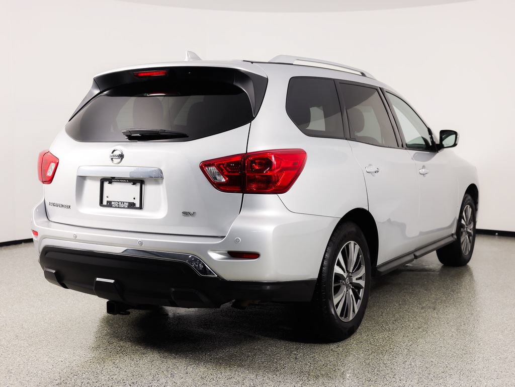 Used 2019 Nissan Pathfinder SV FWD image 8