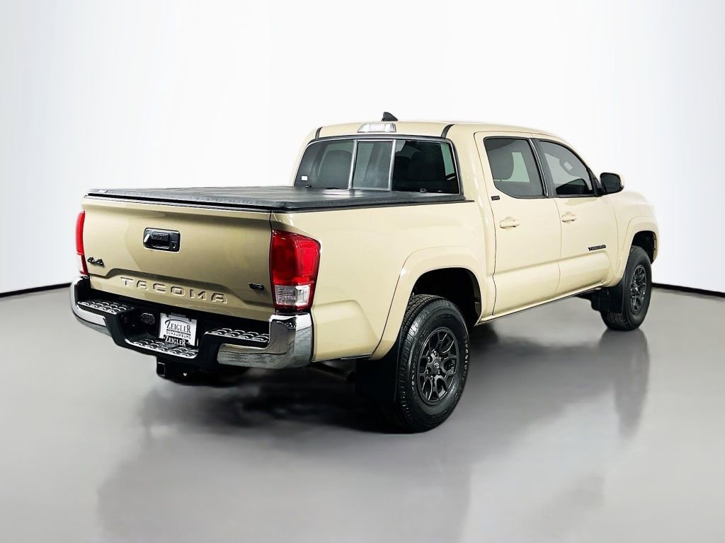Used 2017 Toyota Tacoma SR5 image 5