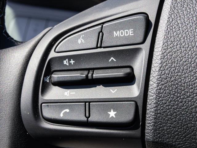 Used 2025 Hyundai Venue SEL image 14