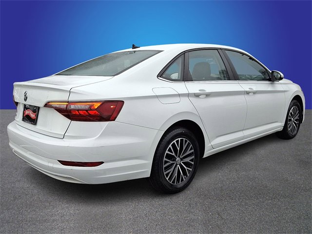 Used 2021 Volkswagen Jetta SE image 4