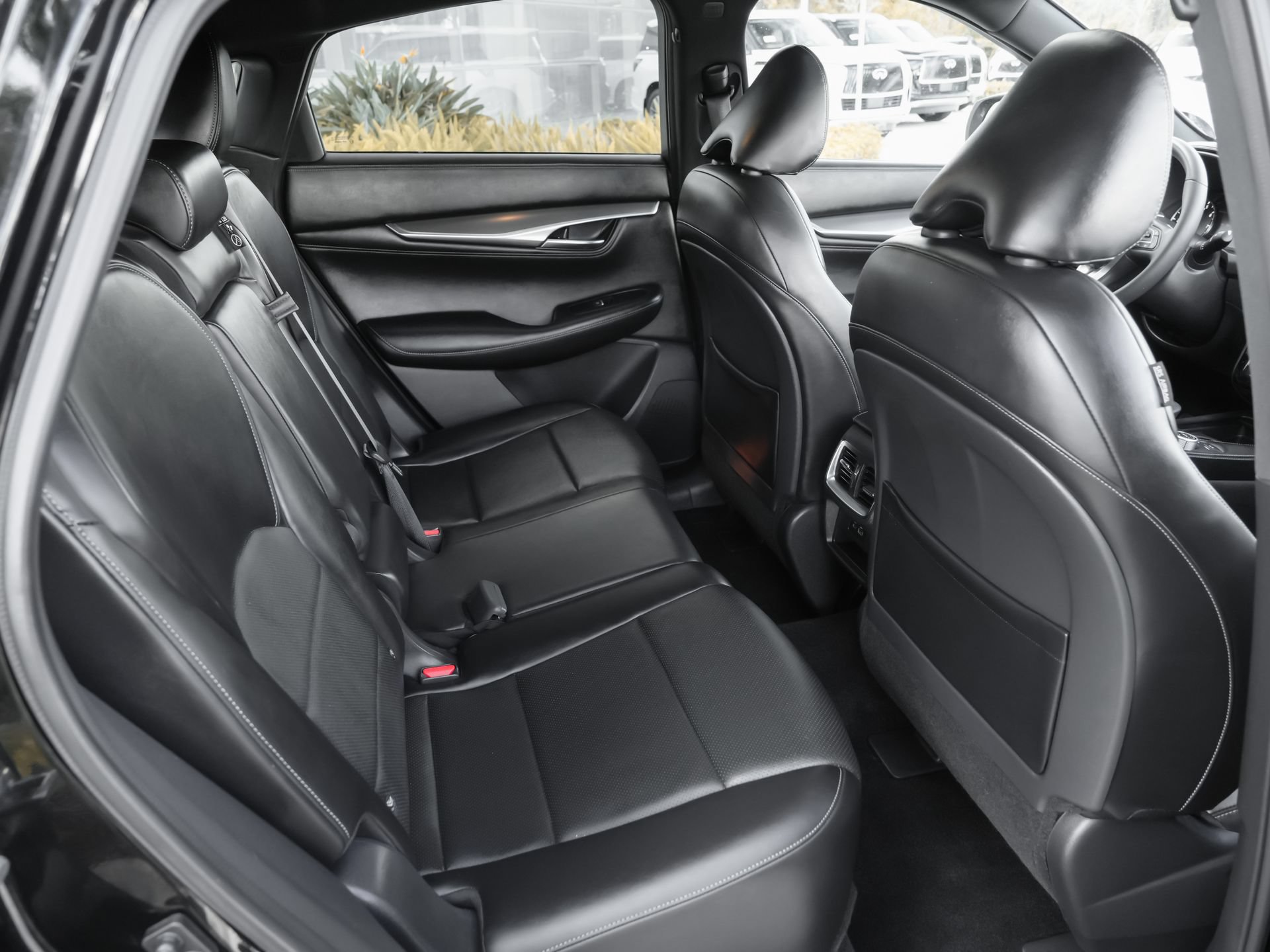 Used 2023 INFINITI QX55 Luxe w/ Cargo Package AWD/4WD image 35